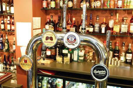 The Mitre Inn แนร์สเบอเรอ ภายนอก รูปภาพ