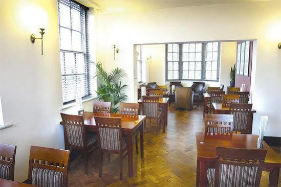 The Mitre Inn แนร์สเบอเรอ ภายนอก รูปภาพ